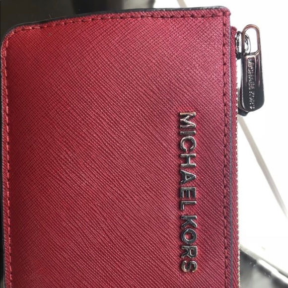 Red Wallet - Picture 3 of 4
